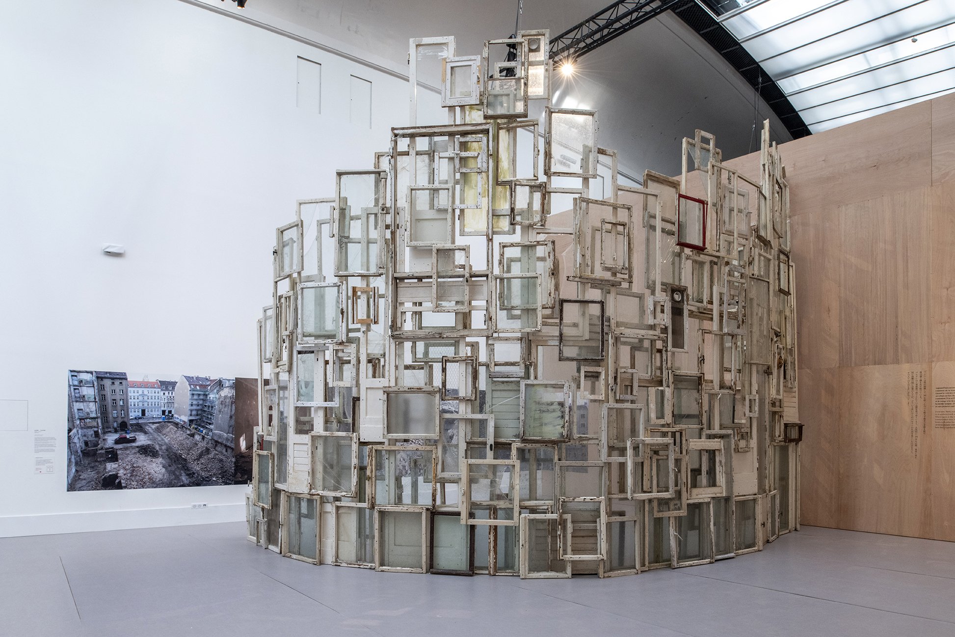 CHIHARU SHIOTA–塩田千春 CHIHARU SHIOTA–塩田千春